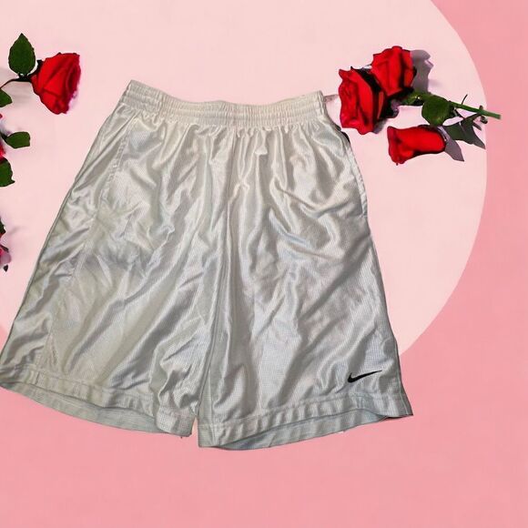 VTG NIKE MEN'S SILVER/white BASKETBALL ATHLETIC TRAINING SHORTS SZ L - Picture 2 of 11